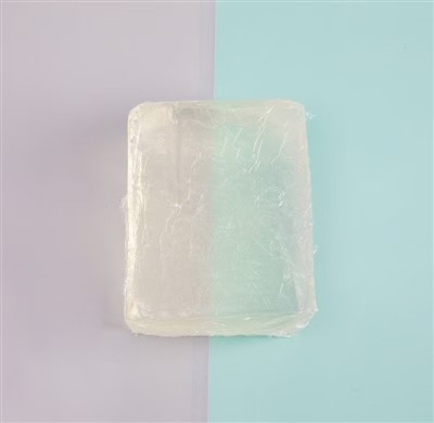 おむつ用接着剤は防水ですか？